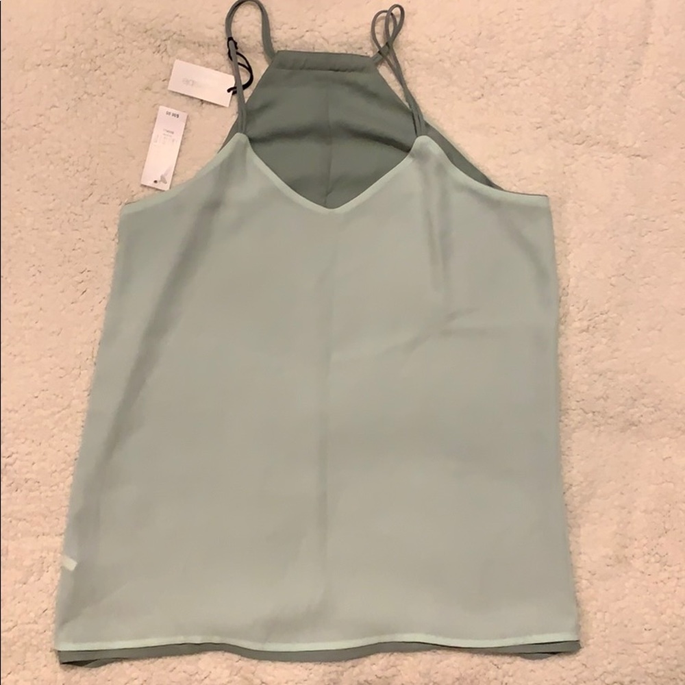 Reversible Tank